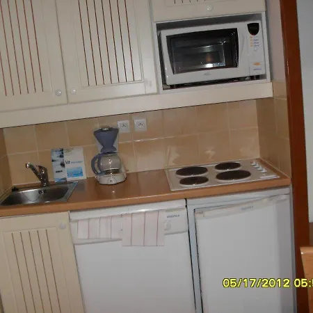 Les Cles Du Gers - Hameau Du Lac Holiday park