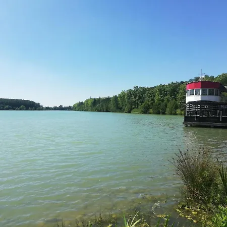 Les Cles Du Gers - Hameau Du Lac Holiday park
