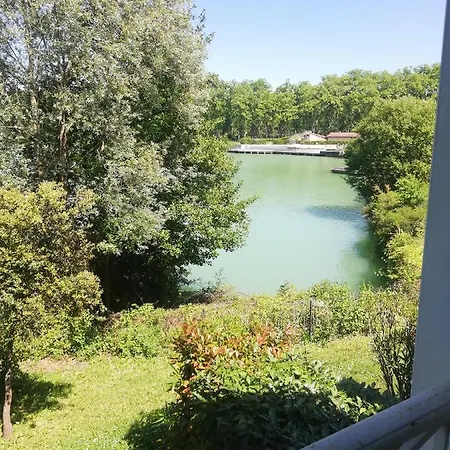 Les Cles Du Gers - Hameau Du Lac Holiday park *